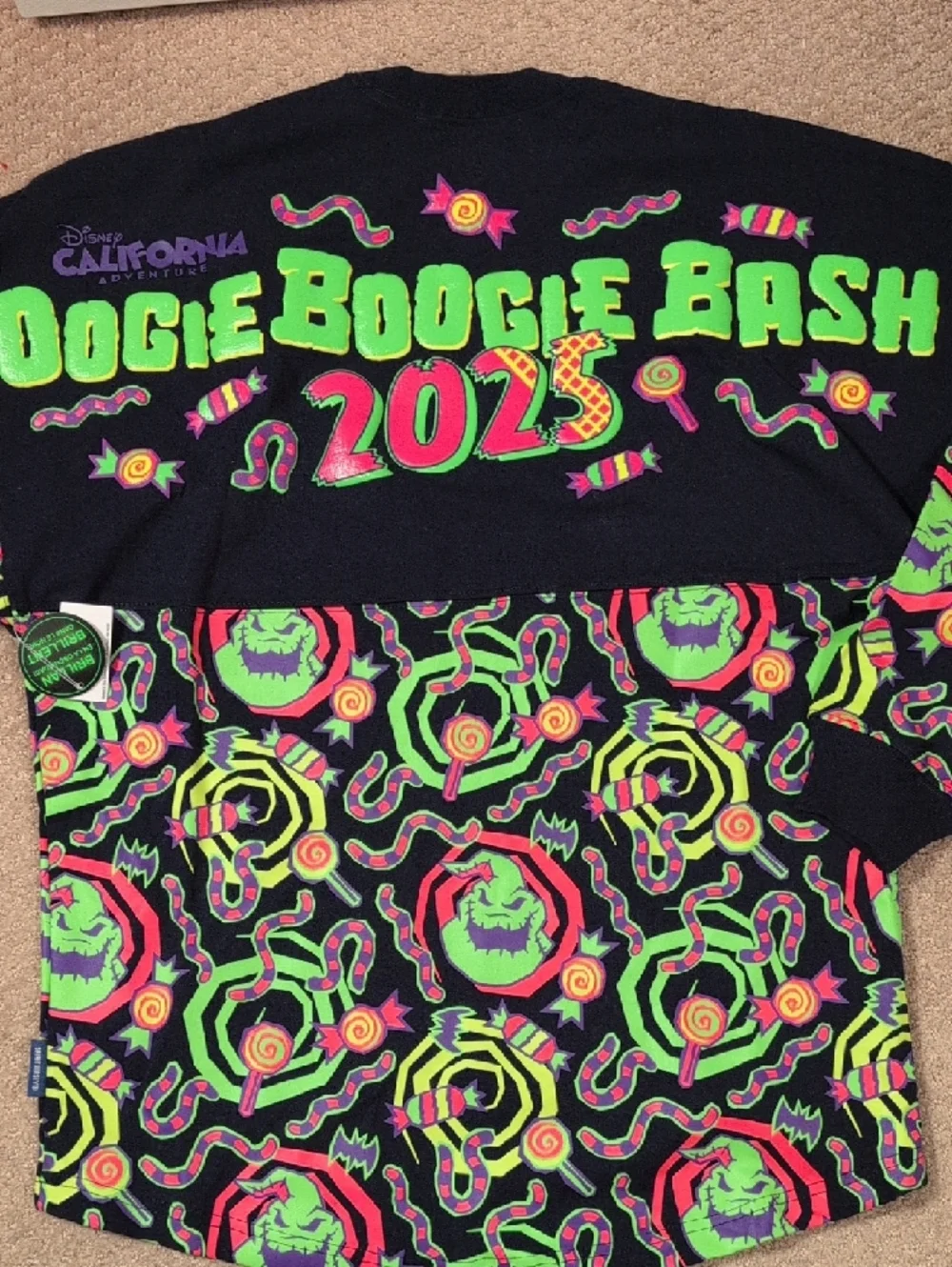 Disneyland California Oogie Boogie Bash 2025 Black Neon-Print Spirit Jersey - Picture 5 of 8